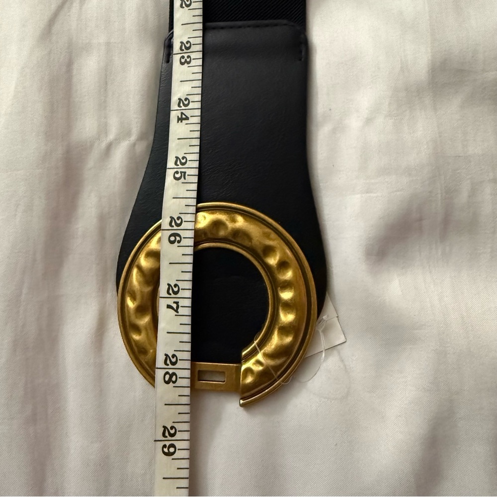 Black elastic waistband belt with old gold tone buckle - Picture 6 of 9